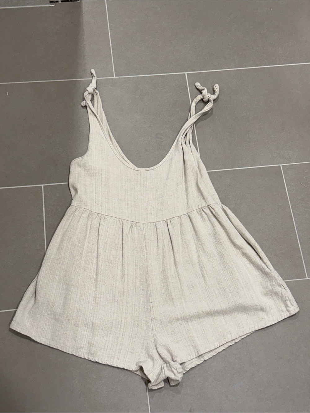 Linen Princess Polly Cream Tie-Shoulder Romper w pockets